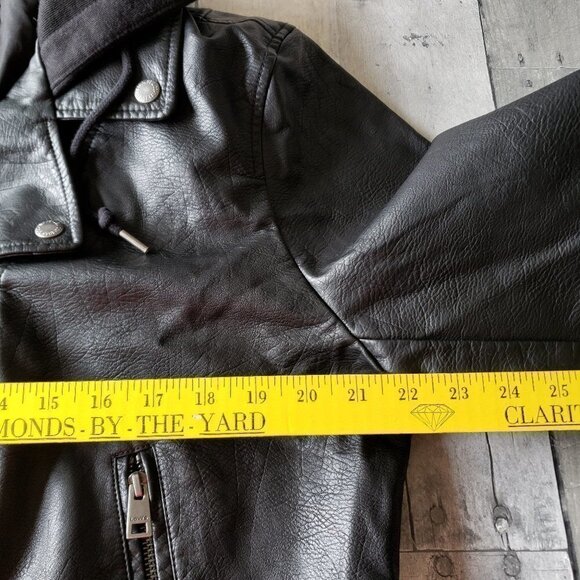 NWT - Levi's Ladies' Faux Leather Black Moto Hooded Jacket – Size XXL (16) - Picture 8 of 9